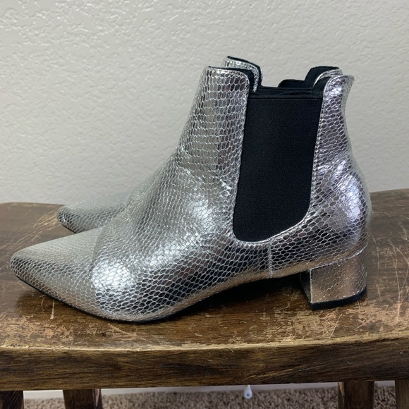 NEW Topshop Krazy Silver Snakeskin Chelsea Boot - Picture 11 of 14